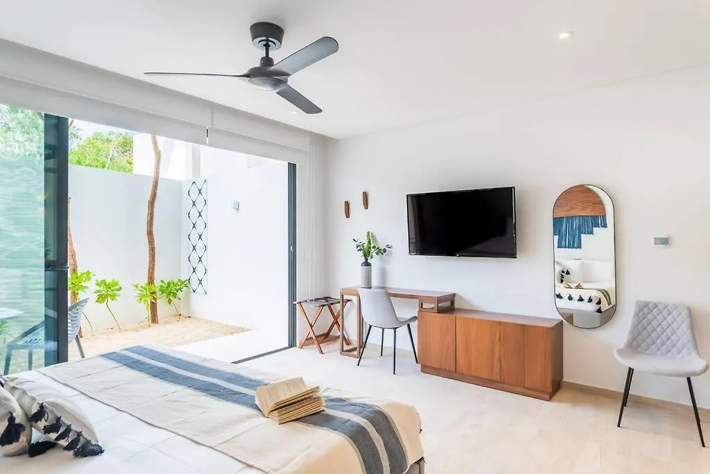 Cozy Apartments At Central Park Lagunas Tulum 0*,